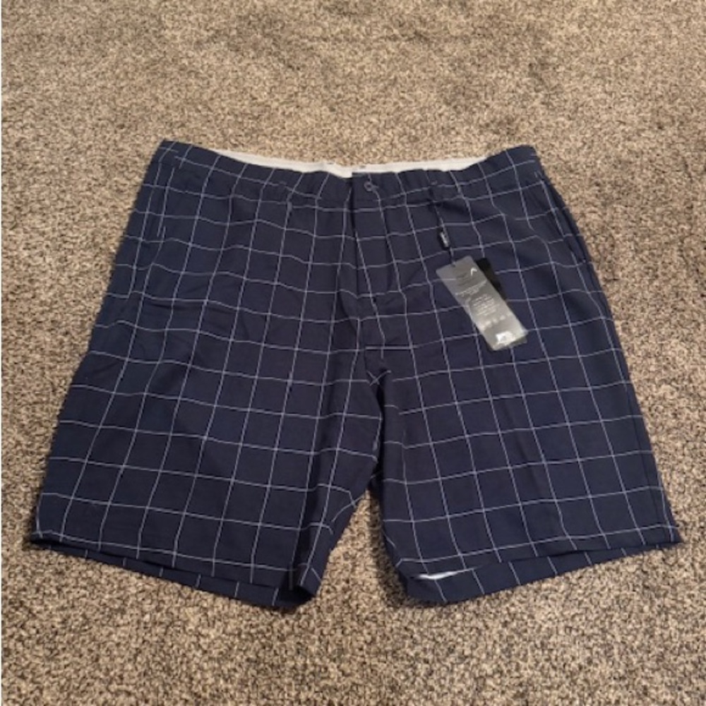 Head Golf, Men’s Blue Plaid golf shorts, size 42.  Brand new